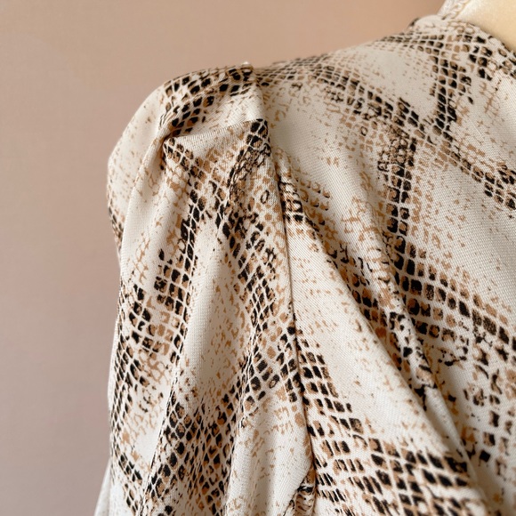 BCBG MAXAZRIA Snake
Embossed Dress Tan Python Size M - Picture 5 of 10